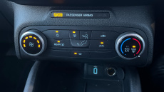 Ford Focus 1.0 EcoBoost 125 Zetec 5dr Petrol Hatchback